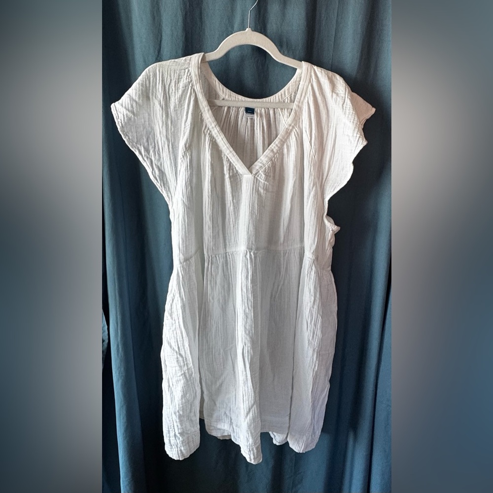 Old Navy White V-Neck Dress Size XXL